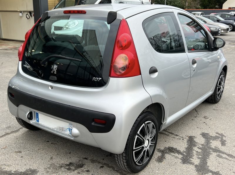 PEUGEOT 107 1.0 68 Cv 1ERE MAIN / 7.392 KMS 5 PORTES - GARANTIE 1 AN