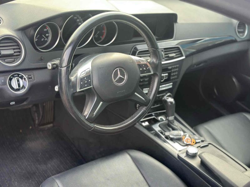 MERCEDES CLASSE C220 AMG GARANTIE 12 MOIS