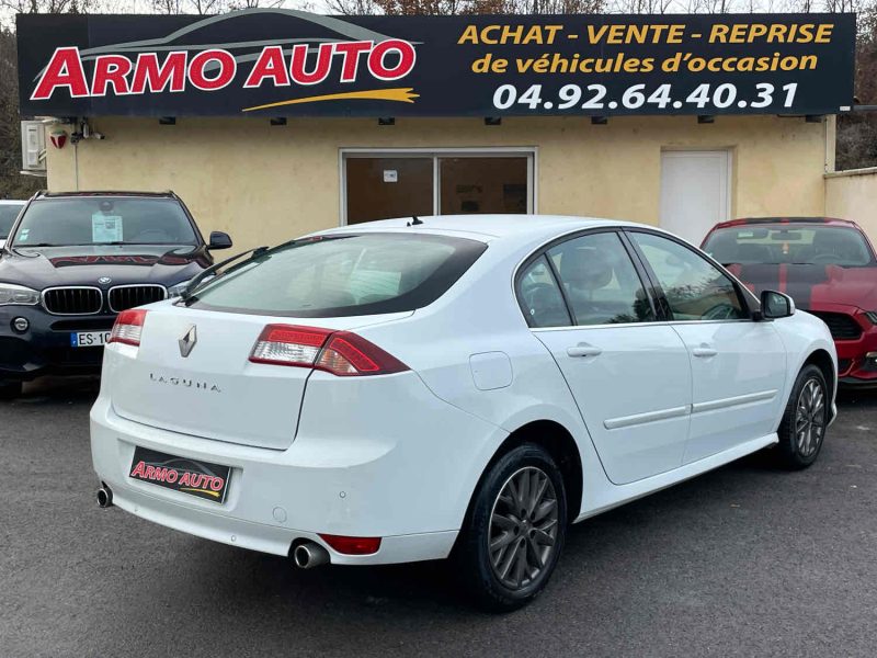 RENAULT LAGUNA III 2014