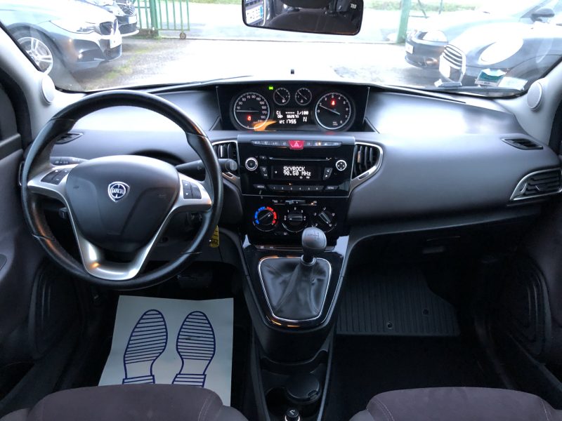 LANCIA YPSILON 2013