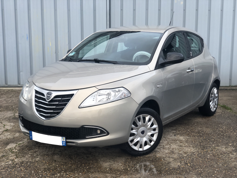 LANCIA YPSILON 2013