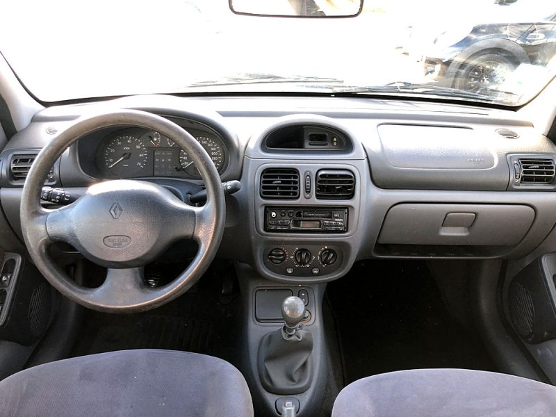 RENAULT CLIO II 2000