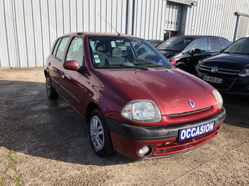 RENAULT CLIO II 2000