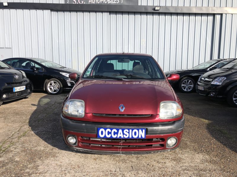 RENAULT CLIO II 2000