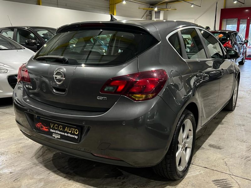 OPEL ASTRA J 2010