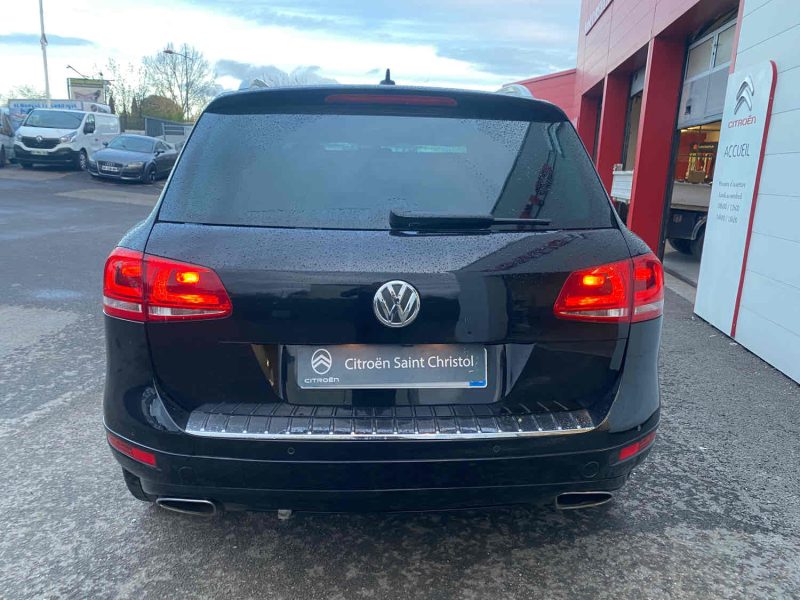 VOLKSWAGEN TOUAREG 