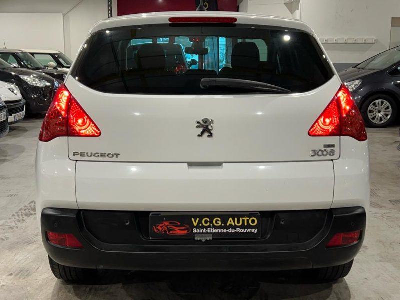 PEUGEOT 3008 Monospace 2013