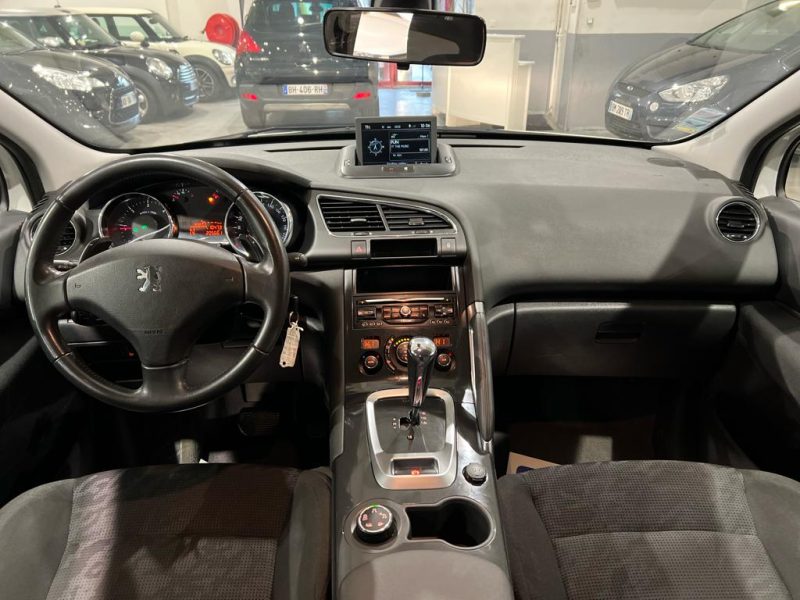 PEUGEOT 3008 Monospace 2013