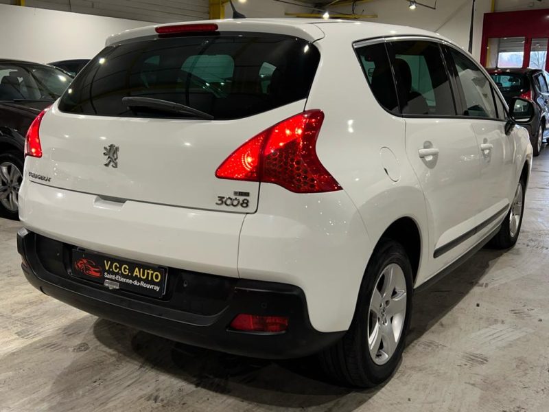 PEUGEOT 3008 Monospace 2013