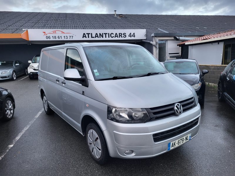 VOLKSWAGEN TRANSPORTER FOURGON T5 PHASE II 2.0 TDI 140 CV