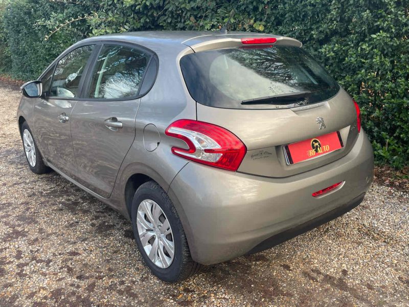 PEUGEOT 208 I 2013 1.2 VTI 82cv