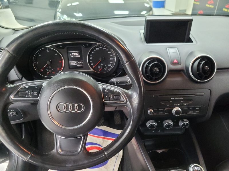 AUDI A1 1.6 TDI 90 Attraction