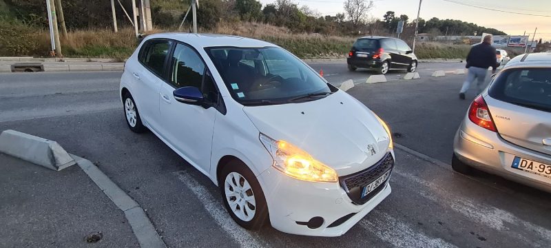 PEUGEOT 208 I 2014