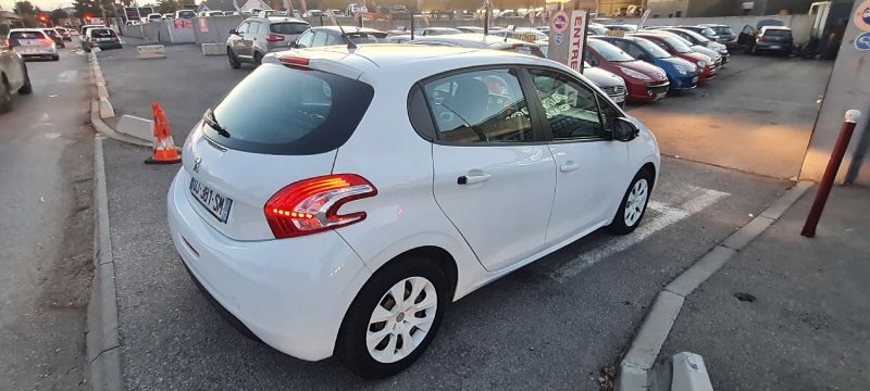 PEUGEOT 208 I 2014