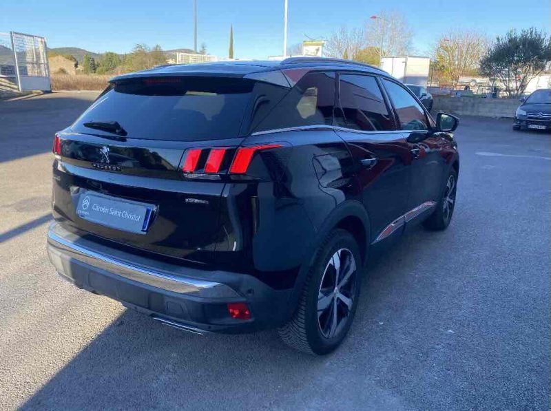 PEUGEOT 3008 SUV 2017