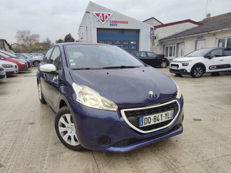 PEUGEOT 208 I 2015