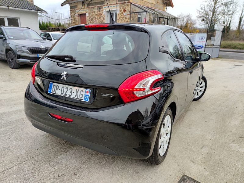 PEUGEOT 208 I 2015