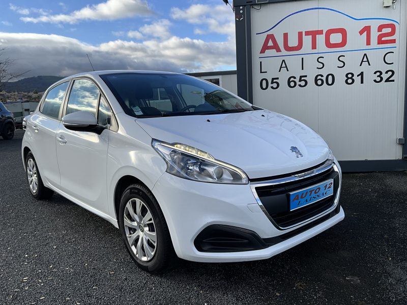 PEUGEOT 208  2017