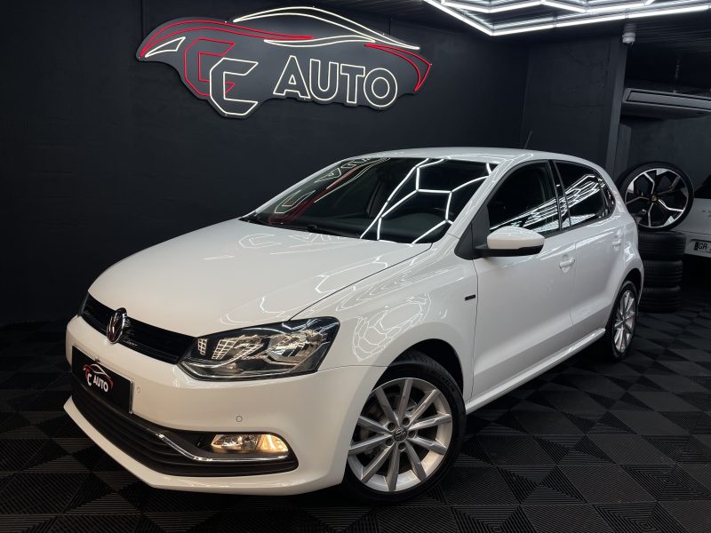 VOLKSWAGEN POLO V 2015