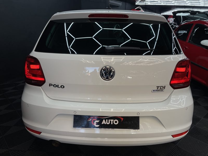 VOLKSWAGEN POLO V 2015