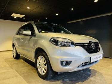 RENAULT Model :KOLEOS I Finition:2.0 dCi 150 ZEN / 1ERE MAIN / ATTELAGE / ENTRETIEN RENAULT COMPLET