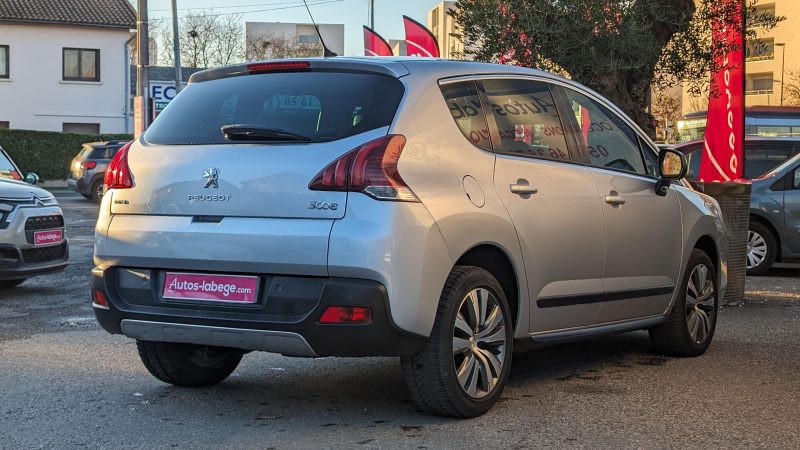 PEUGEOT 3008 SUV 2015