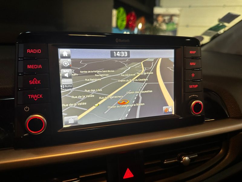 1.0 67 CV LOUNGE / CARPLAY / CAMERA AR / REGULATEUR 