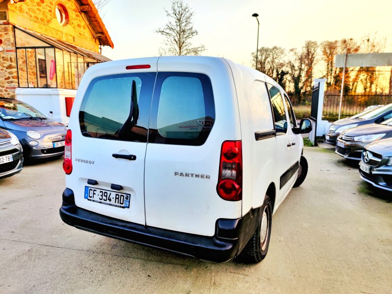 PEUGEOT PARTNER Camionnette/Monospace 2012