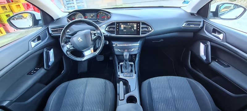 PEUGEOT 308 II 2015