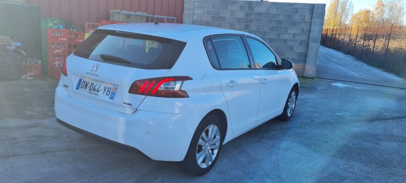 PEUGEOT 308 II 2015