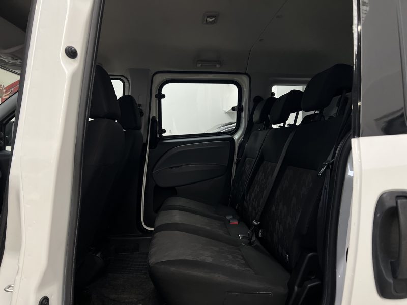 OPEL COMBO 1.4 95CH 7PL