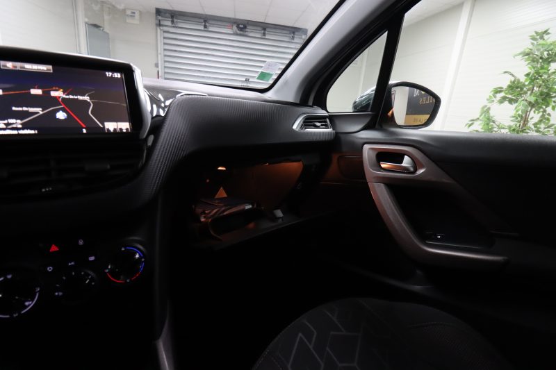 PEUGEOT 2008 I 2015