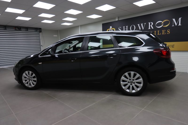 OPEL ASTRA Sports Tourer 2013