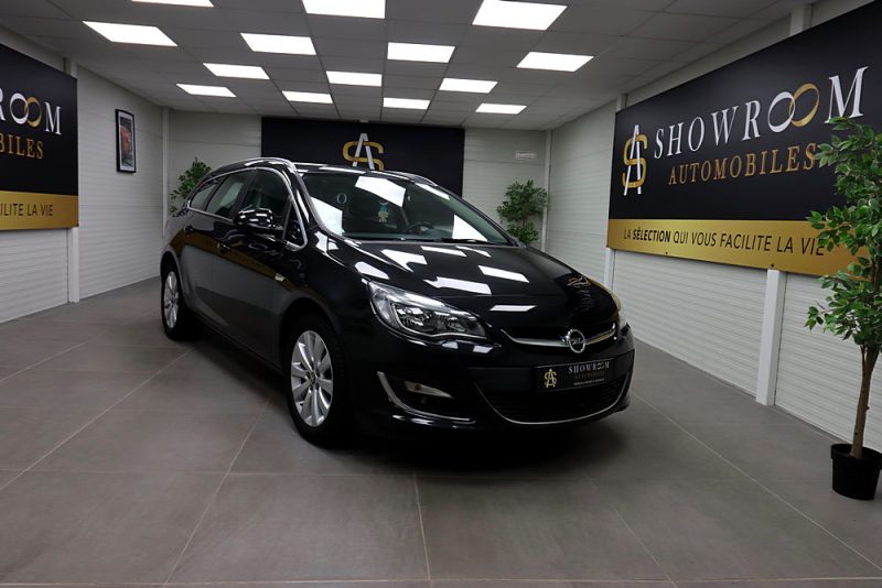 OPEL ASTRA Sports Tourer 2013