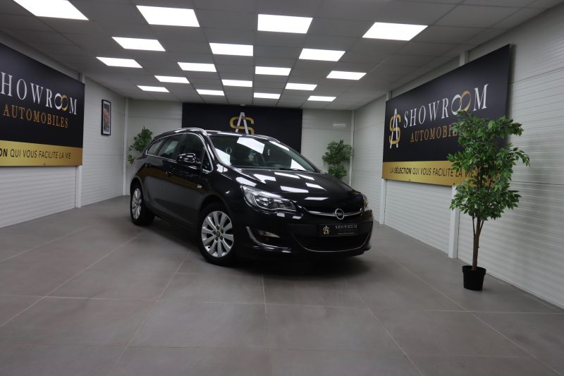 OPEL ASTRA Sports Tourer 2013