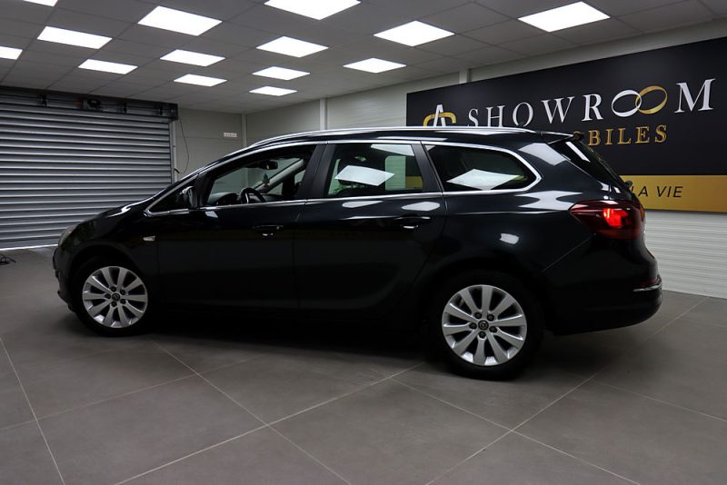 OPEL ASTRA Sports Tourer 2013