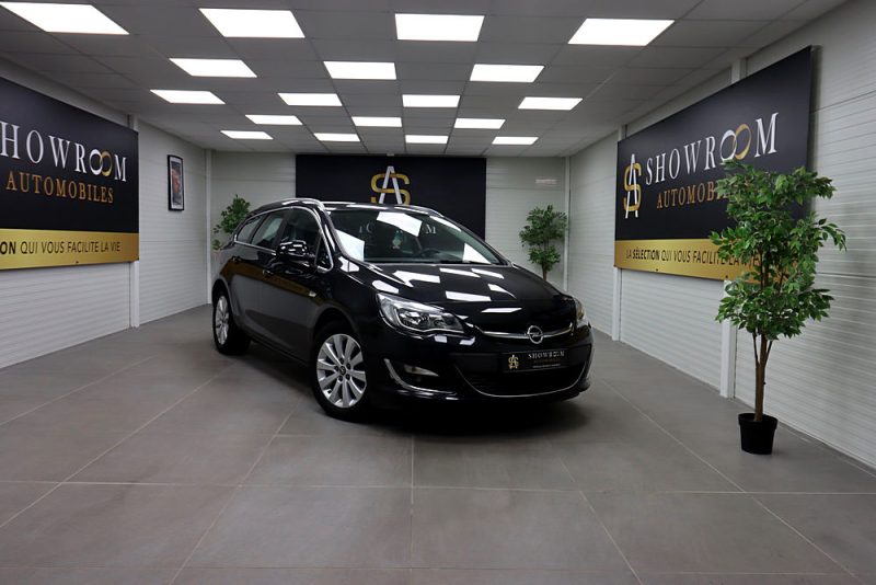 OPEL ASTRA Sports Tourer 2013