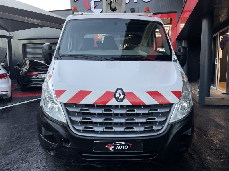 RENAULT MASTER III Camionnette 2011