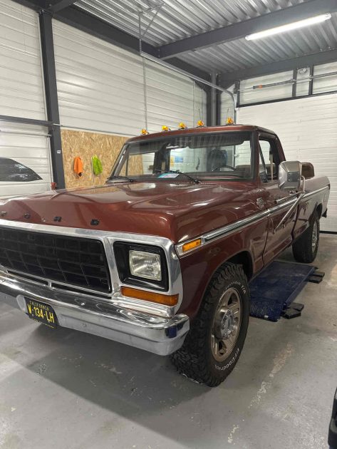 FORD F250 RANGER XLT 7.5L V8 1979