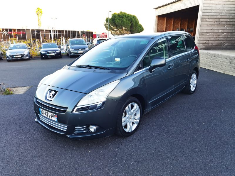 PEUGEOT 5008 1.6 HDI BUSINESS