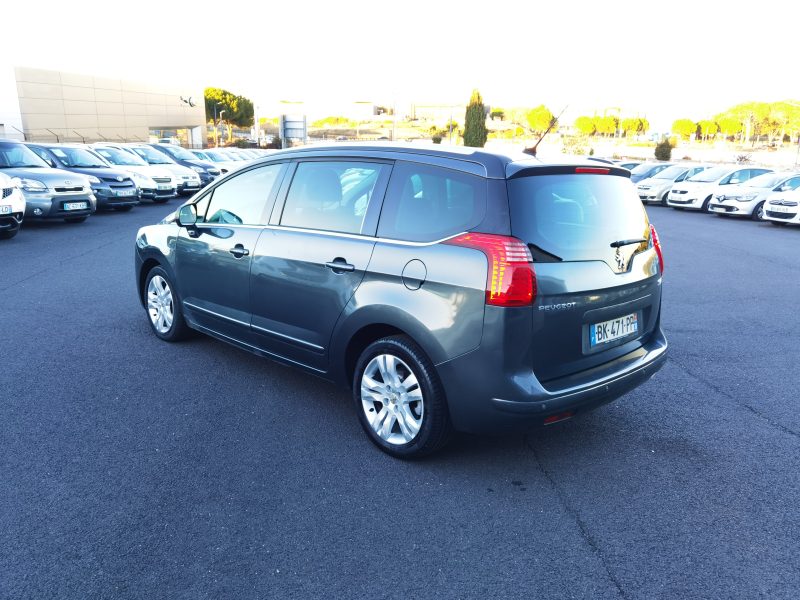 PEUGEOT 5008 1.6 HDI BUSINESS