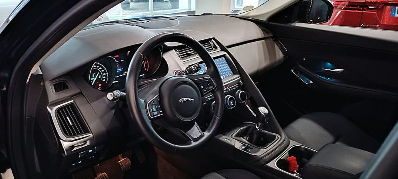 JAGUAR E-PACE 2.0 Td4 150cv 27008 KM! avec camera, Carplay/AndroidConnect, régulateur...