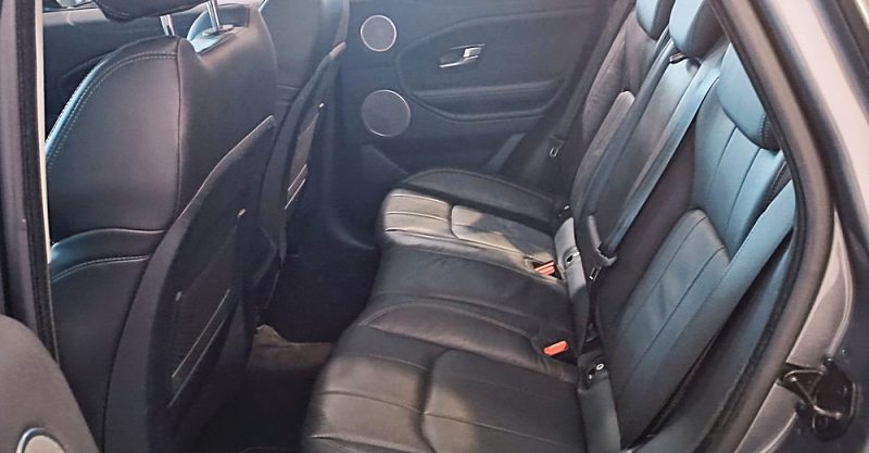 LAND ROVER RANGE ROVER EVOQUE 2.0 TD4 4x4 SE DYNAMIC 150cv Toit pano, sièges chauffants...