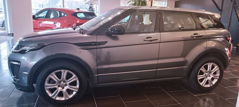 LAND ROVER RANGE ROVER EVOQUE 2.0 TD4 4x4 SE DYNAMIC 150cv Toit pano, sièges chauffants...