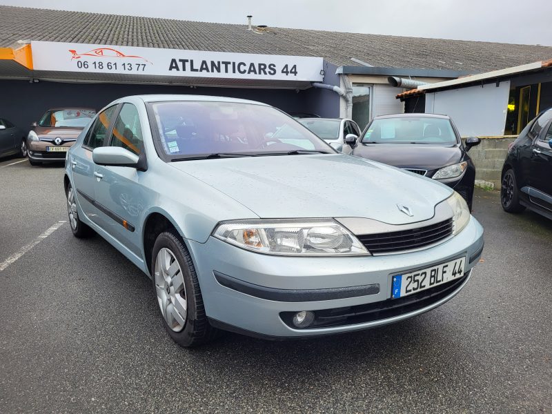 RENAULT LAGUNA II 2003