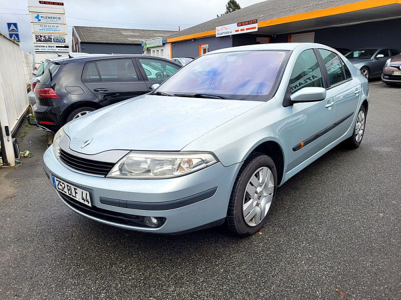 RENAULT LAGUNA II 2003