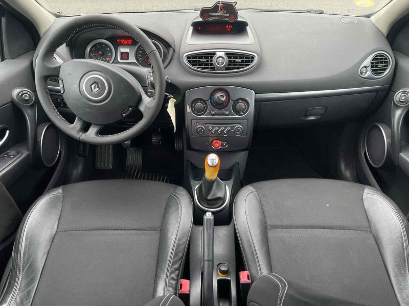 RENAULT CLIO III 1.2i 16V 100CV