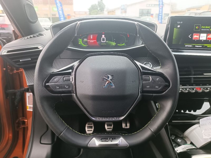 PEUGEOT 2008 II 1.2 PureTech 130 cv GT-LINE