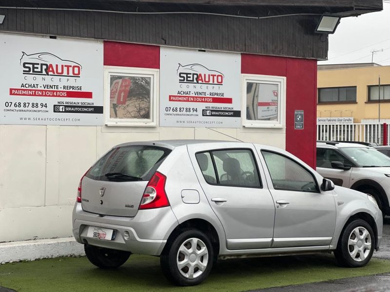 DACIA SANDERO 2012