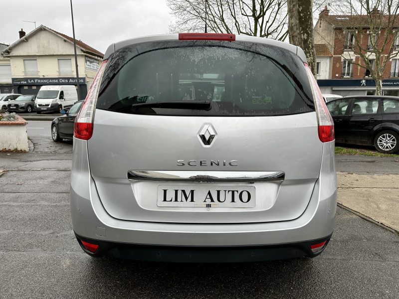 RENAULT GRAND SCÉNIC 2015